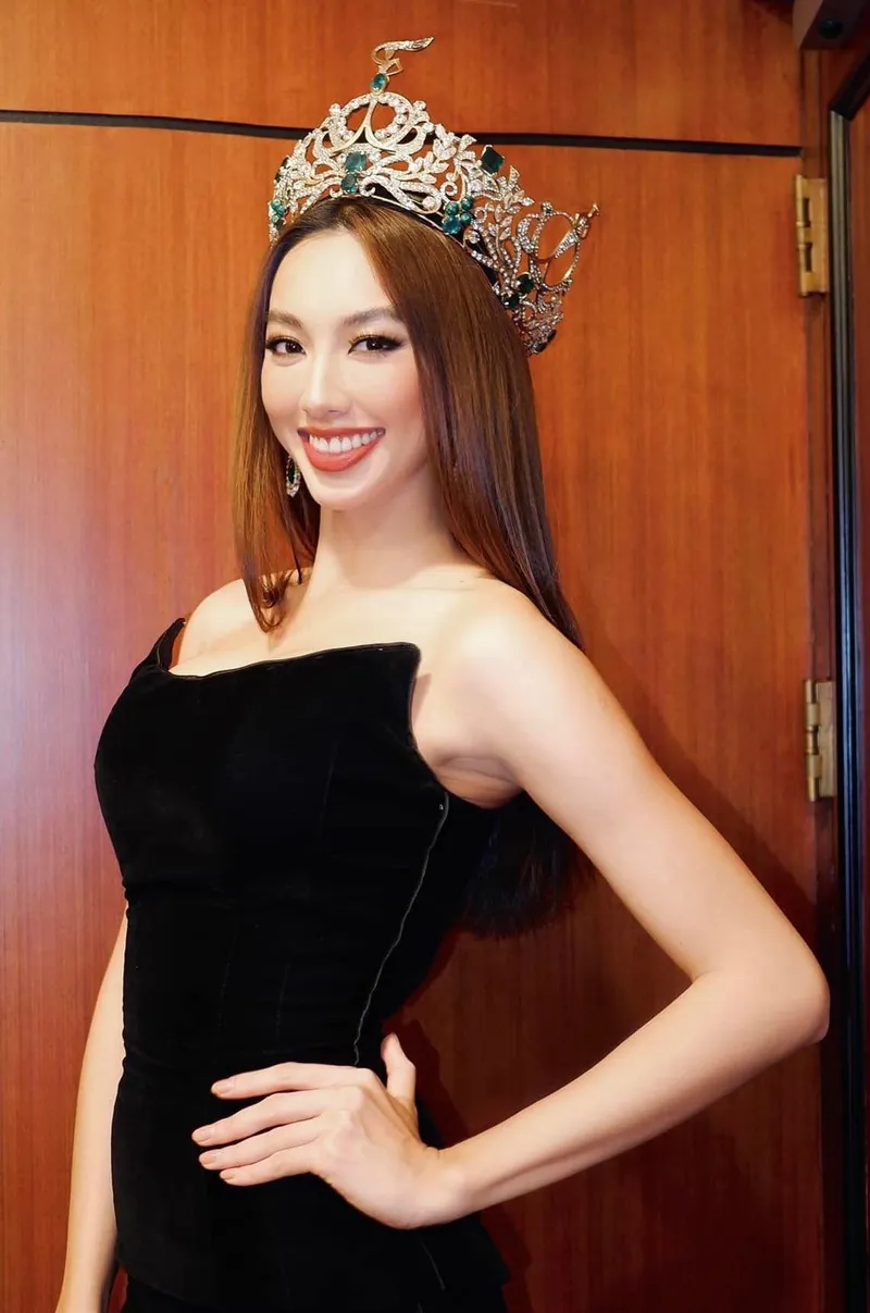 Nguyễn Thúc Thùy Tiên - 21