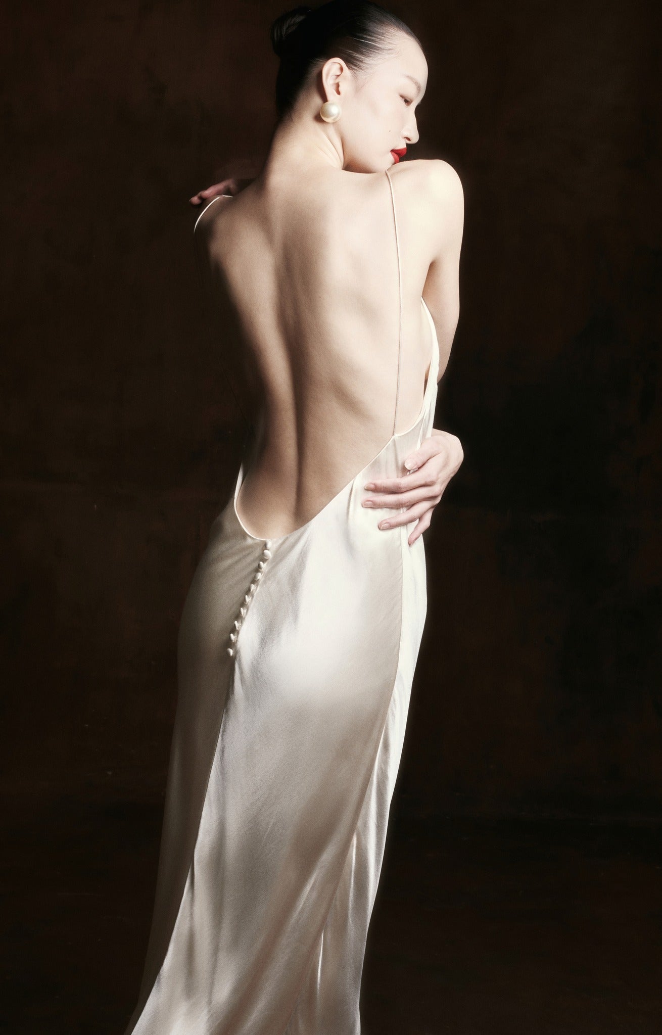 Ảnh gái xinh lưng trần - 22