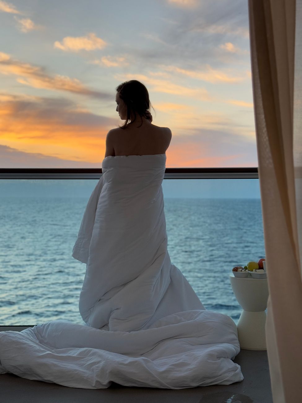 ảnh gái xinh ban công cực cuốn — ảnh 6